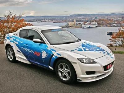 TANSTAAFL - Mazda RX-8 Hydrogen RE - samochód spalinowy zasilany wodorem.
Był do kup...