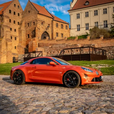 francuskie - Alpine A110 GT. 300 KM, 4,2s do setki
więcej =>> tutaj.

#alpine #mot...