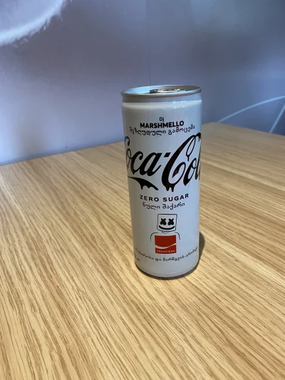 Marcinowy - Może ktoś sprawdzić czy w Polsce jest dostępna ta Cola? Bo jestem w Gruzj...