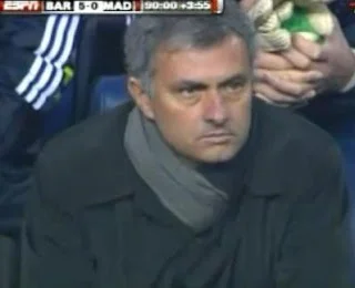 AgentGRU - > Mourinho wkładający palec do oka nieboszczyka Villanovy, Pepe wariat itd...
