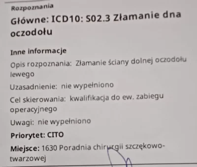 bycjaktommyleejones - Zakładajcie kaski podczas sparingów. Ja swojego nie zabrałem z ...