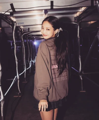 PrawaRenka - no chodź (｡◕‿‿◕｡)
#jennie #blackpink
#koreanka