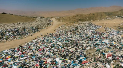 hansschrodinger - @bkwas: Recykling ubrań na pustyni w Chile ( ͡° ͜ʖ ͡°)