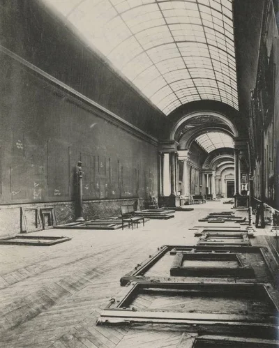 JanParowka - Luwr (Musee du Louvre) podczas ewakuacji dzieł sztuki w 1939r.

#cieka...