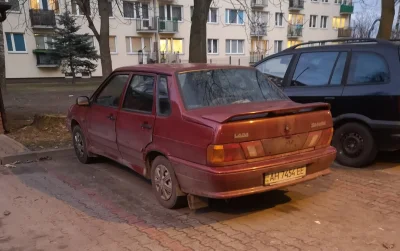 josoof - > jak dzisiaj zobaczyłem 20+ letniego sprintera bez grama rdzy to nie powiem...