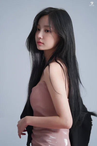 XKHYCCB2dX - #yeonwoo 
#koreanka