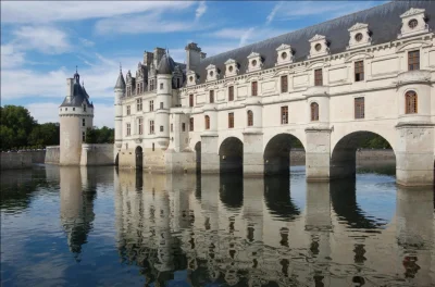 Loskamilos1 - Zamek Chenonceau to budowla zbudowana nad rzeką Loarą w roku 1513. Prze...