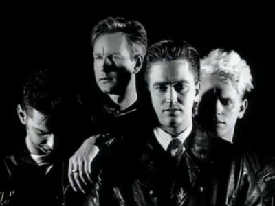 A.....1 - Kurde ten kawałem ma już 32 lata.
#muzyka #90s #depechemode

Depeche Mod...