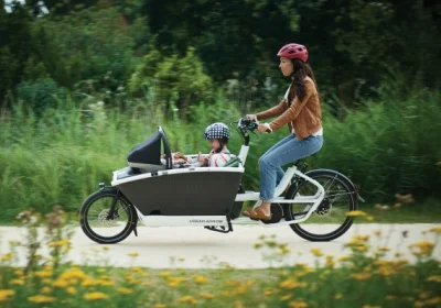 Morf - > tiaa i dziecko 1,5 roczne do zlobka tez na rowerze....

@Malinowynos: a to...