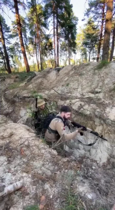 barnej_zz - Szkolenie ukraińskich żołnierzy z taktyki walki w okopach i zdobywania bu...