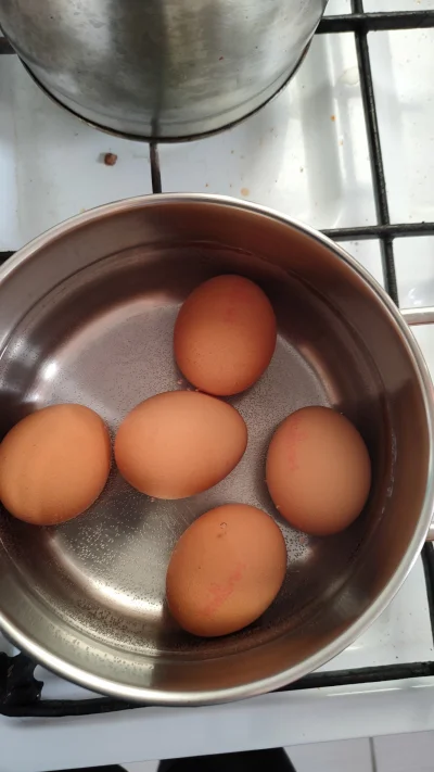 Alchemik88 - Jak gotujecie jajka żeby wyszły Wam na miękko?
#gotujzwykopem #gotowanie