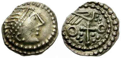 Pajakoss - @Korsir: 
Mi to wygląda na monetę tego typu a to już średniowiecze (VIII ...