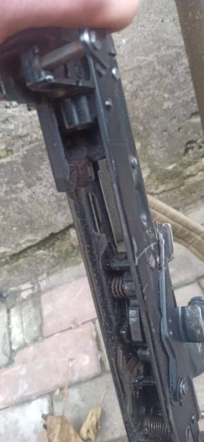 ArtBrut - #rosja #wojna #ukraina #wojsko #bron

Nowy 5,45 mm karabinek AK-12 wydany j...
