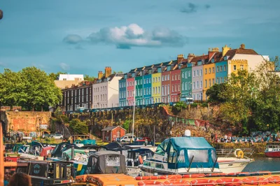 lebele - Kolorowy Bristol

#fotografia #podroze #podrozujzwykopem