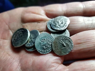 hammerzeit - @hammerzeit: @antekgun A to wspomniane falsyfikaty monet, uderzające pod...