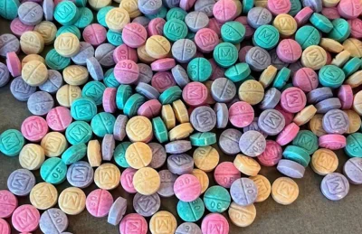 chrisx - kolorowy fentanyl postrach tegorocznego Halloween. Narkotyk w przebraniu za ...