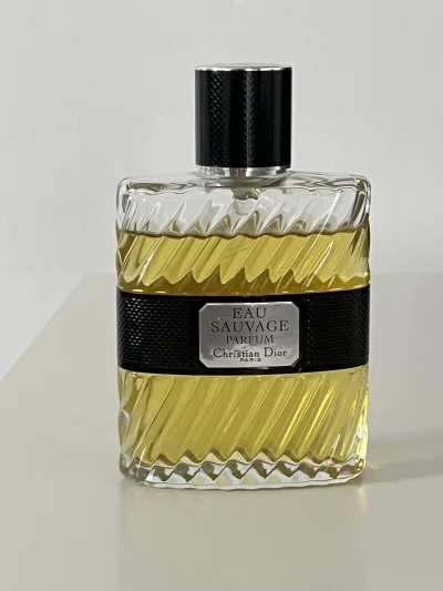 Diobel_Stroz - Czesc, na sprzedaż udaje się Dior Eau Sauvage Parfum 2017 ok 90/100 ml...