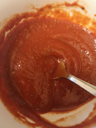 O.....0 - Najpierw trzeba zrobić sos pomidorowy. Koncentrat ok 3 łyżki rozmieszac z w...