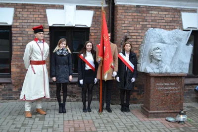 mobutu2 - @FENOMENALNY_CZARODZIEJ: czy wiesz jaka jest różnica między narodowością a ...