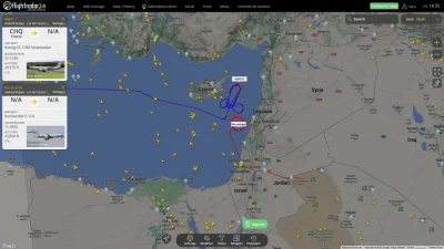 FatZgred - Amerykański samolot wysyła Ruskim subtelną wiadomość
#heheszki
