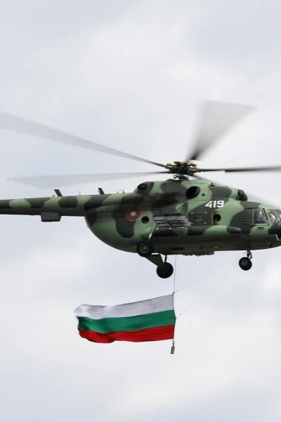 ArtBrut - #rosja #wojna #ukraina #wojsko #bulgaria

Bułgarski parlament za przekazani...