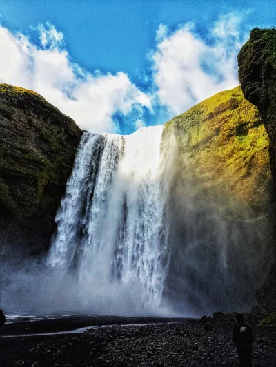 wiedzmin124 - Skógafoss autorskie
#islandia #fotografia #wodospady #podrozujzwykopem