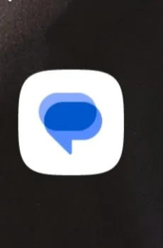 syluch - Nowa ikona wiadomości na androidzie. 
Co to na być?!?!?!!!
Rano włączyłem i ...
