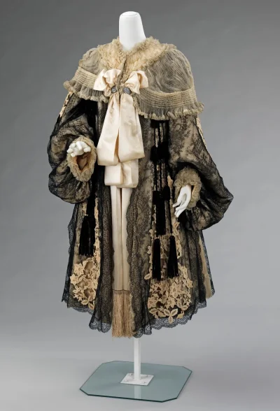 Loskamilos1 - Ten oto elegancki strój wyjściowy to dzieło francuskiego domu mody Rouf...