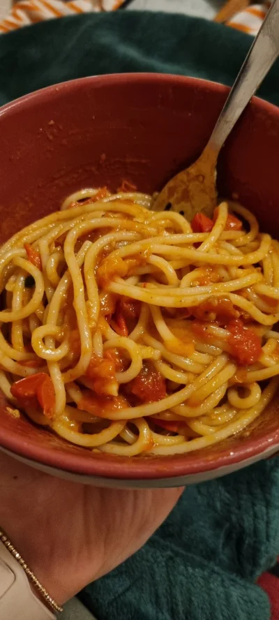 DragonTattoo2404 - Jak ktoś lubi makaron to polecam 

Spaghetti con aglio olio pomodo...