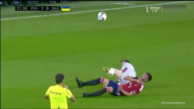 tyrytyty - Bobert Lewandowski czerwona kartka (druga żółta)

#mecz
#meczgif