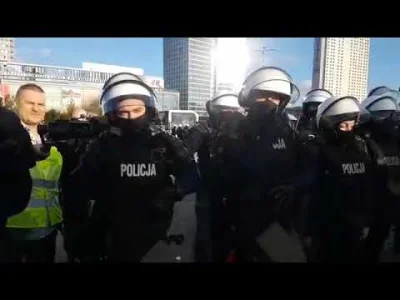 dr_gorasul - Grzegorz Braun do policji na Marszu o Wolność Warszawa 24.10.2020