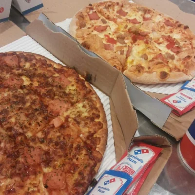 xblackwidowx - z braku laku zamówiliśmy w Domino's pizza i matko kiedy oni sie tak #!...
