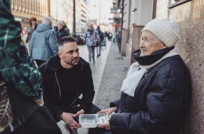 guzieczafryki - Śmierdzi jakąś wyborczą akcją promocyjną na kilometr
I te teksty, li...