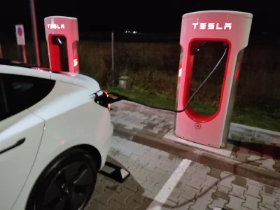 Yelonek - "Pogłoski o słabej jakości wykonania #tesla okazały się mocno przesadzone."...