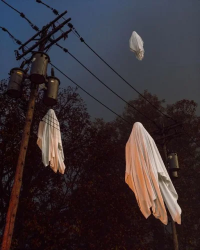 Borealny - “Don’t Look Up” – Cameron Burns

Oficjalnie przedłużam jesień i halloween ...