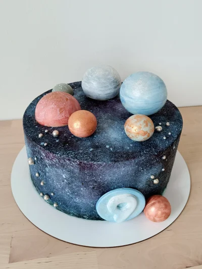 sylwiayaha - Kawałek kosmosu na talerzu, czyli kosmiczny tort 
#gotujzwykopem #tworc...