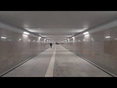 XKHYCCB2dX - Spacer po nowym tunelu na Dworcu Głównym w Poznaniu 2022.10.02
#poznan ...
