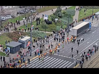 Andreth - Polska #policja jest rozgarnięta niezmiernie. Z własnej nieprzymuszonej wol...