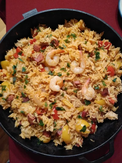 maegalcarwen - Jambalaya, ryżowe danie z południa USA. U mnie z chorizo, krewetkami i...