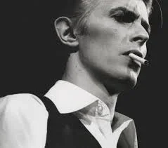 ChesterfieldCigarette_100s - Codzienne przypomnienie o GIGA CHADZIE Davidzie Bowiem 
...