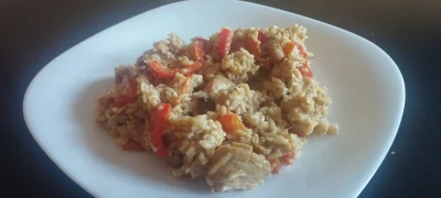 Sandrinia - Ryż zasmażany z kurczakiem i warzywami. Mężowi smakuje, dla mnie takie 6/...