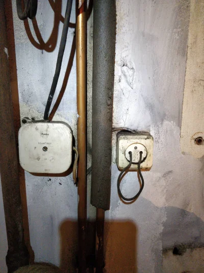 phervers - #elektryka prąd nie tyka. Takie tam zdjęcie od kumpla z instalacji FV. Jak...