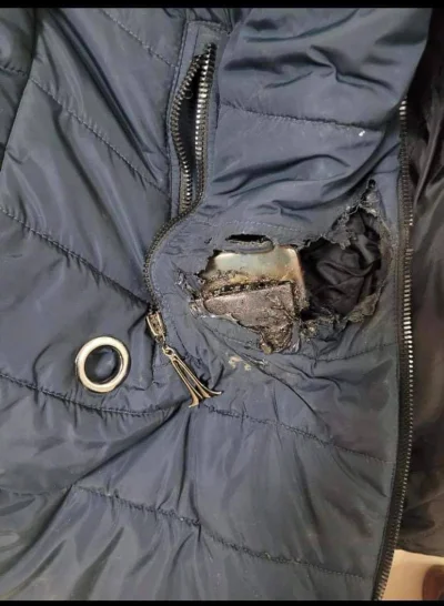 PIGMALION - #ukraina #rosja #wojna

Fragment rakiety utknął w ubraniu pracownika Urzę...
