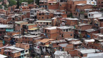 Soothsayer - @4pietrowydrapaczchmur: inspiracją były meksykańskie slumsy? ( ͡° ͜ʖ ͡°)