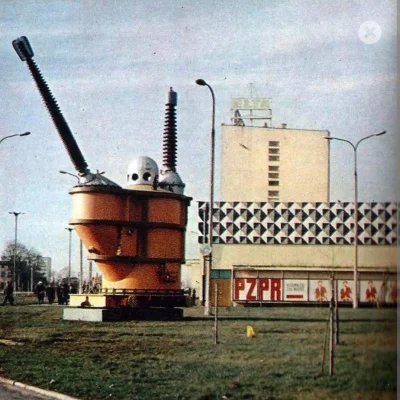 d601 - Fabryka transformatorów w Łodzi. 1975. 
#lodz #starezdjecia