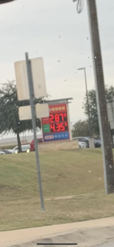 thoorgal - Dzisiaj tankowane w #texas #teksas #usa za $2.87 za galon. W przeliczeniu ...