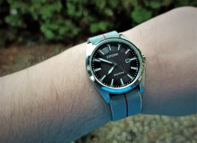 xniorvox - Ależ ja lubię ten zegarek ( ͡° ͜ʖ ͡°) Szkiełko szafirowe, koperta z nierdz...