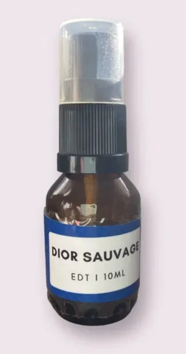 fajfus42d - Sprzedam dekant Dior Sauvage EDT, kupiony tutaj dawno temu na tagu. Było ...