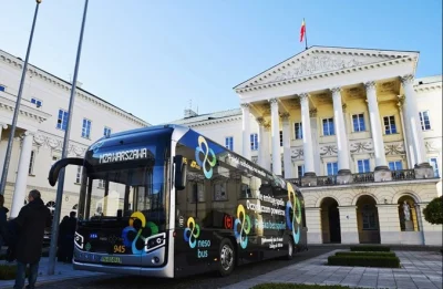 starnak - Po Warszawie w ramach testu już jeździ taki autobus.