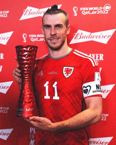 smialson - Gareth z nagrodą dla MVP meczu ( ͡º ͜ʖ͡º)
#mecz